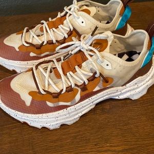 Sorel Alfred tennis shoe. Multi color